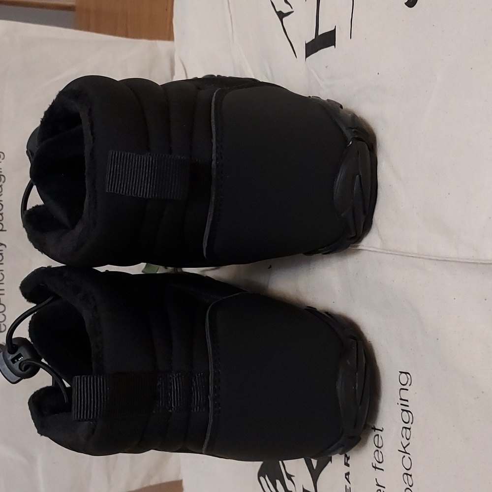 NWT HIKE Women's Black Athletic Shoes boots.  39 8-8.5 - Picture 3 of 4